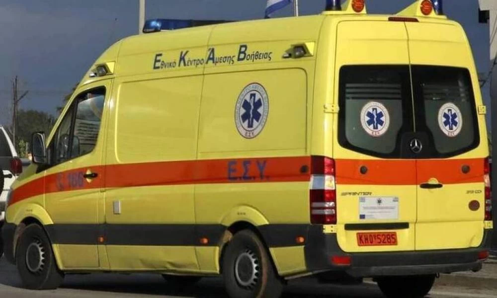 Σοβαρό τροχαίο στην Πατρών – Πύργου: Μετωπική σύγκρουση αυτοκινήτων με ένα σοβαρά τραυματία